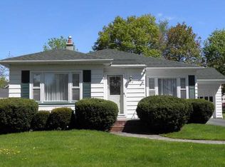 276 Barry Rd, Rochester, NY 14617