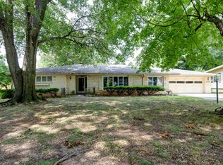 2123 S Meadowview Ave, Springfield, MO 65804