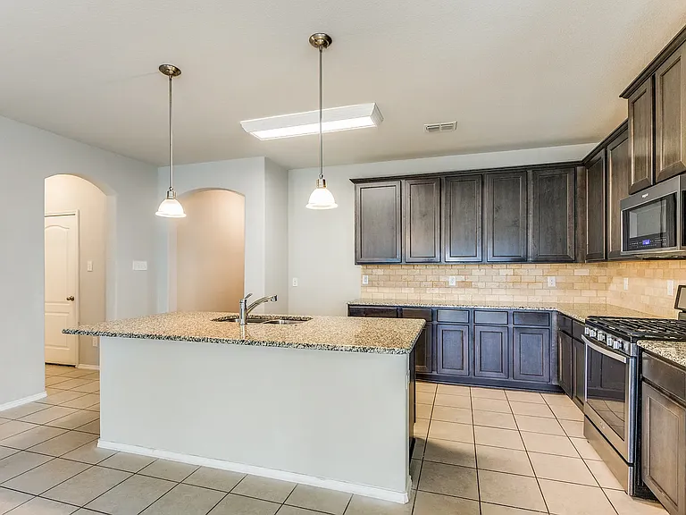1900 Outpost Creek Ln — Photo 12
