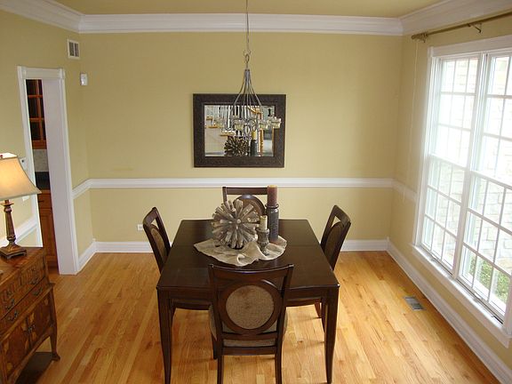 3rd image of 813 Wingfoot Dr