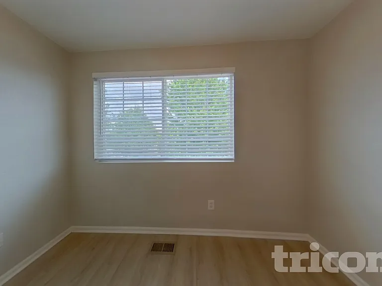 6324 Rockville Dr — Photo 12