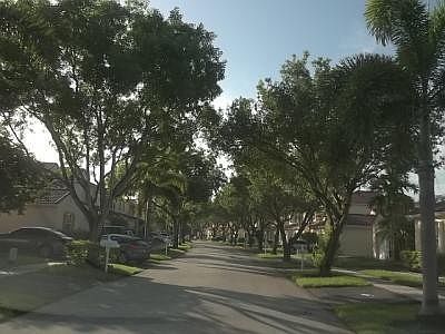 4th image of 17831 SW 11th Ct