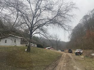734 Peg Garmon Rd, Burkesville, KY 42717