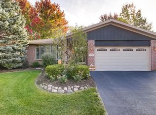 16361 S Westwood Dr, Lockport, IL 60441