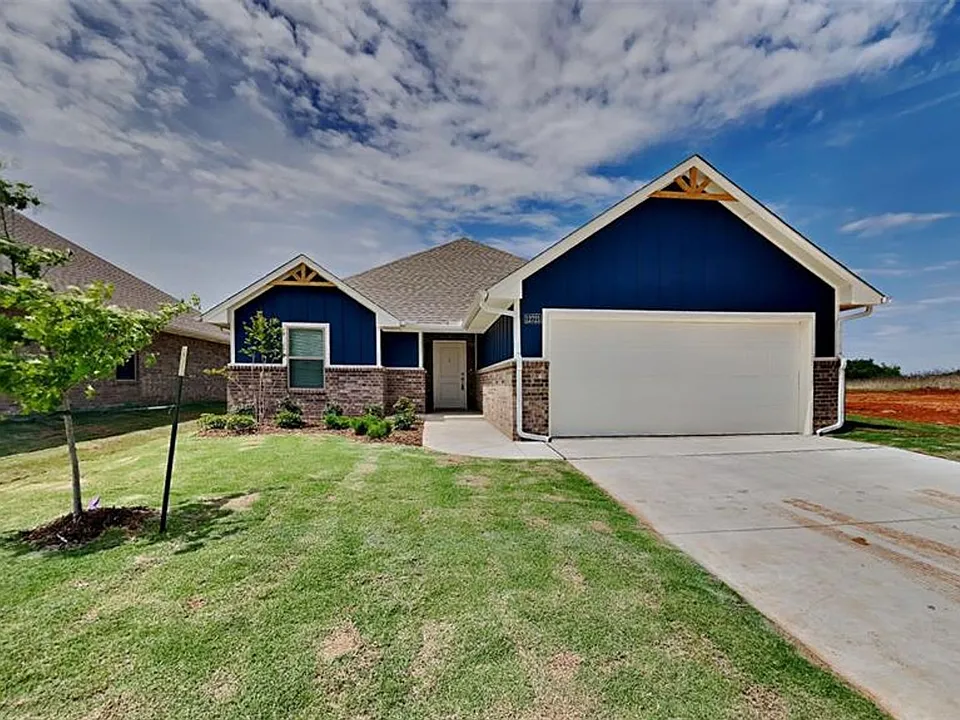 9024 NW 127th Ter