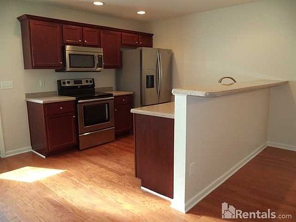 3rd image of 2847 Mossy Oaks Ln