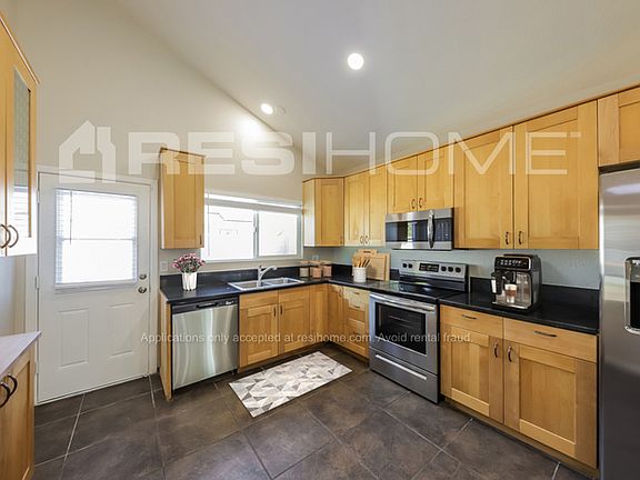 3rd image of 4732 W Morrow Dr