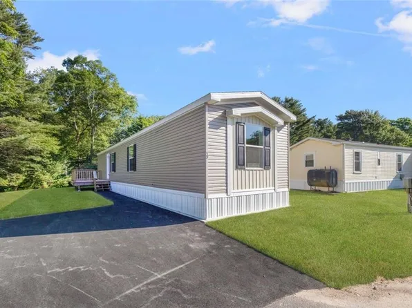 39 Toadstool Knls, Charlestown, RI 02813