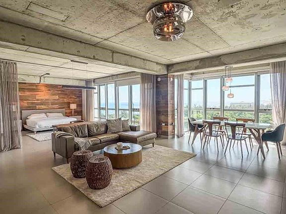2nd image of 404 Avenue Constitucion Atlantis #904