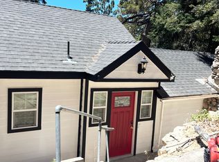 864 Lo Ln, Twin Peaks, CA 92391