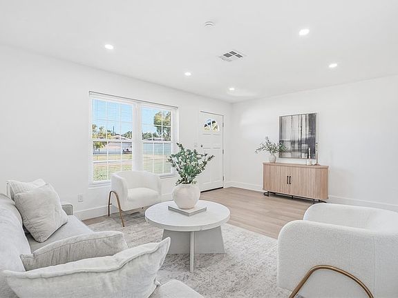 3rd image of 11746 78TH TERRACE