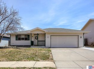 2410 SW 17th St, Lincoln, NE 68522