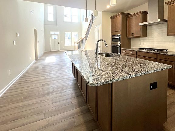 2nd image of 1209 Bell Heather Rd #20