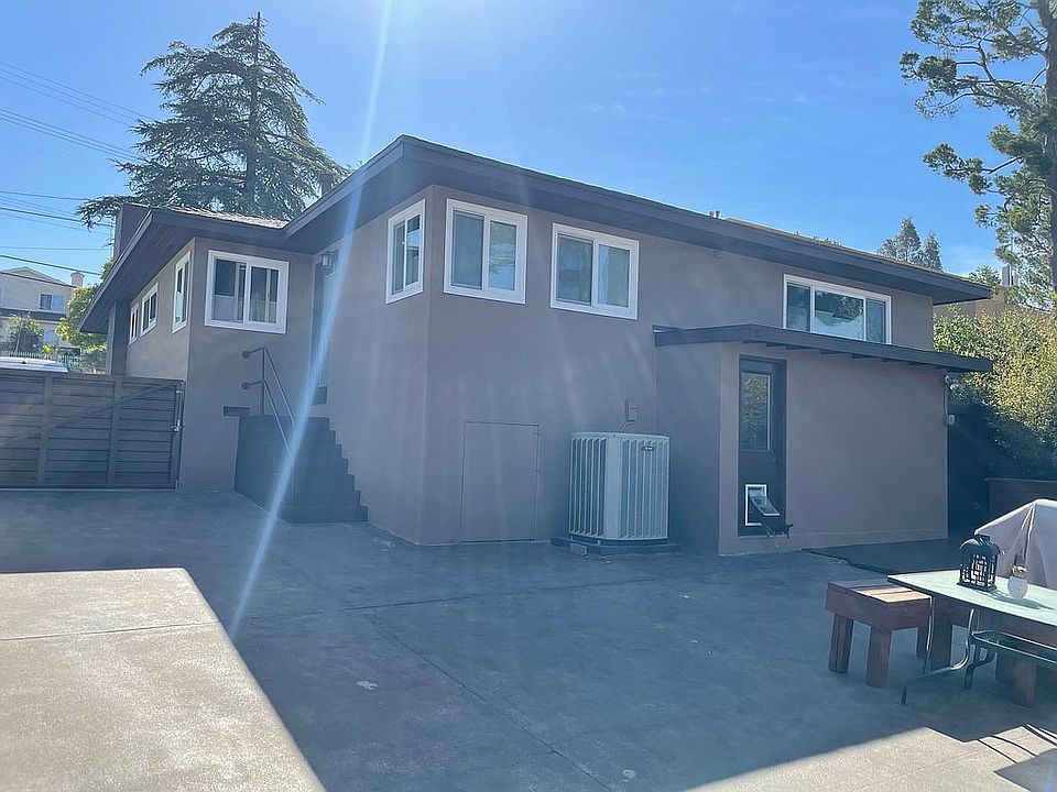 2nd image of 10337 Tujunga Canyon Blvd