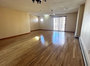 (Undisclosed Address), Guttenberg, NJ 07093
