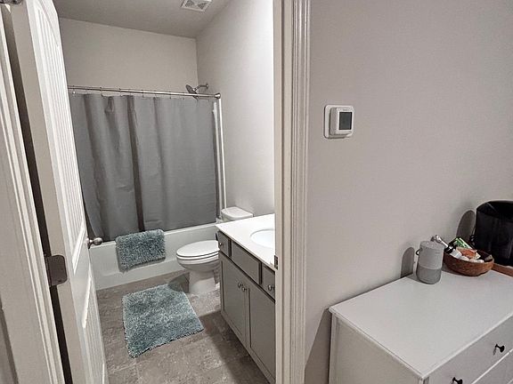 4th image of 320 Vista Ln #1