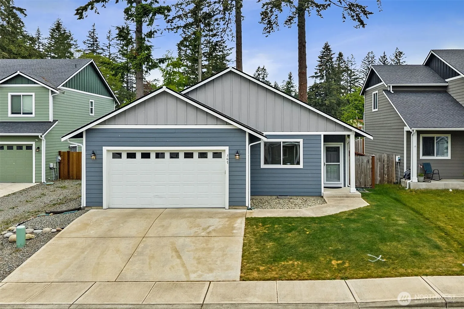 367 Briar Lane S photo 1