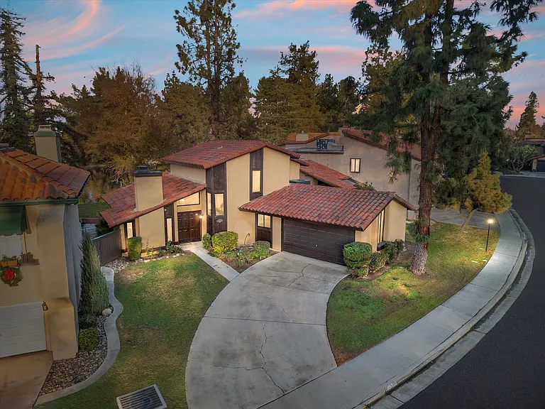 4157 Pinewood Lake Dr — Photo 3