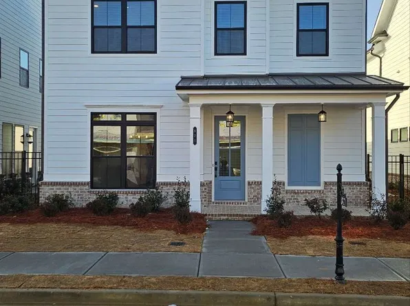 821 Dodd Trl, Buford, GA 30518