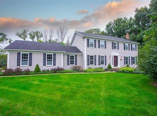 1920 Weymouth Dr, Hudson, OH