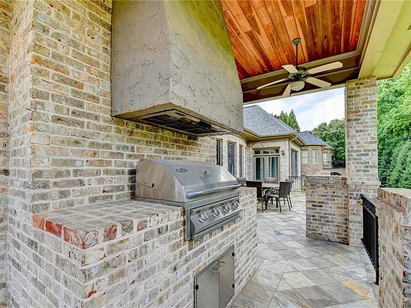 4th image of 8330 Royal Melbourne Way