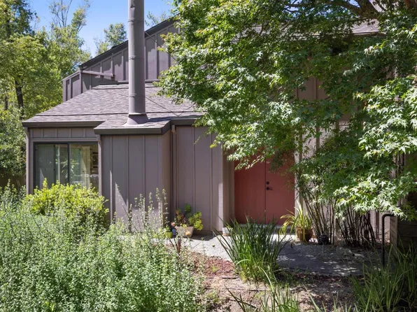 1 Timothy Court, Novato, CA 94949