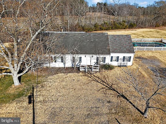 4th image of 22 Lincoln Mill Rd