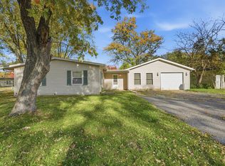 319 Michigami Trl, Porter, IN 46304