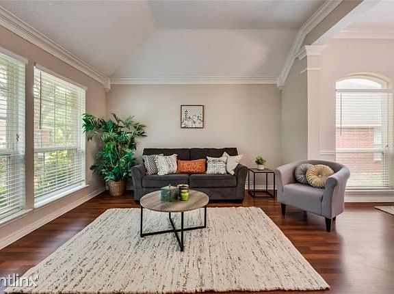 4th image of 6905R Mesa Dr