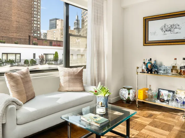 50 Sutton Place South image 3 of 16