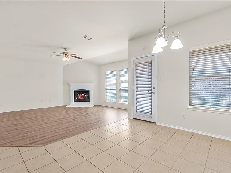 1729 Park Trails Blvd — Photo 9