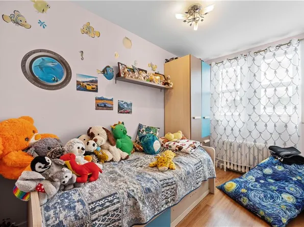 8 Lester Court image 13 of 25