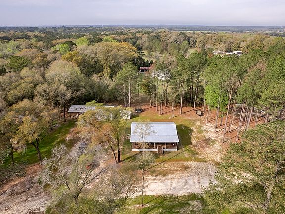 3rd image of 667 Ivywood Dr