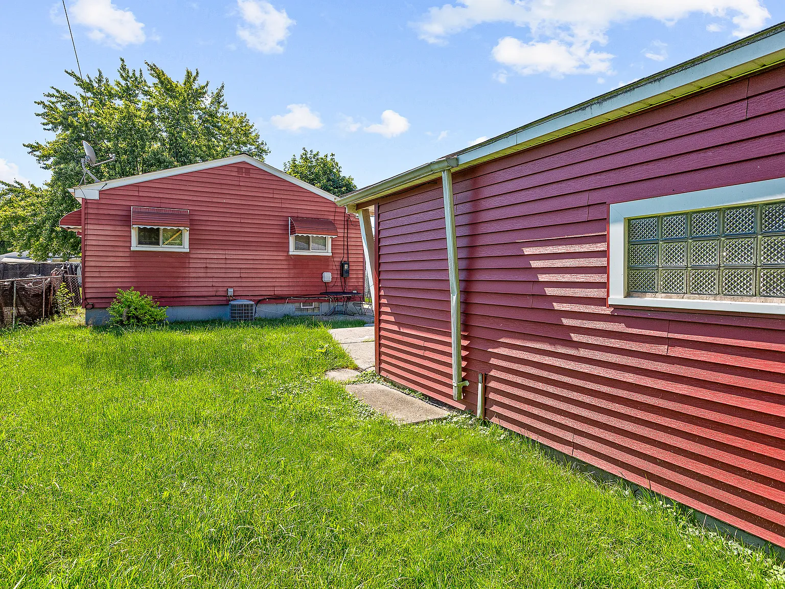 3 bed, 1676 sqft, $1,350 — Photo 3