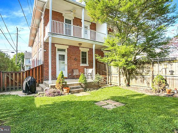 4th image of 308 Lewis St