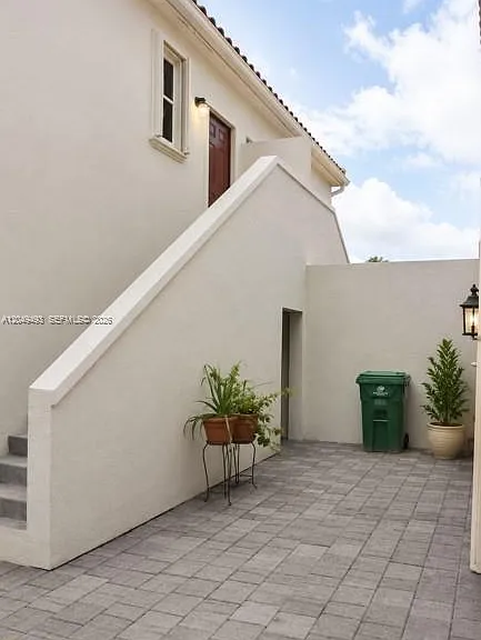 17024 SW 95th Ter #0 — Photo 1