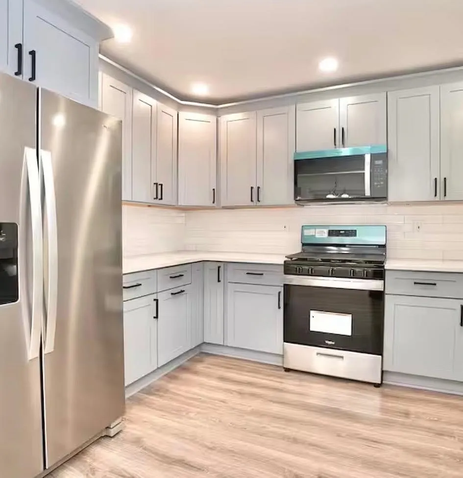 3 bed, 2.0 bath, $3,200 — Photo 2