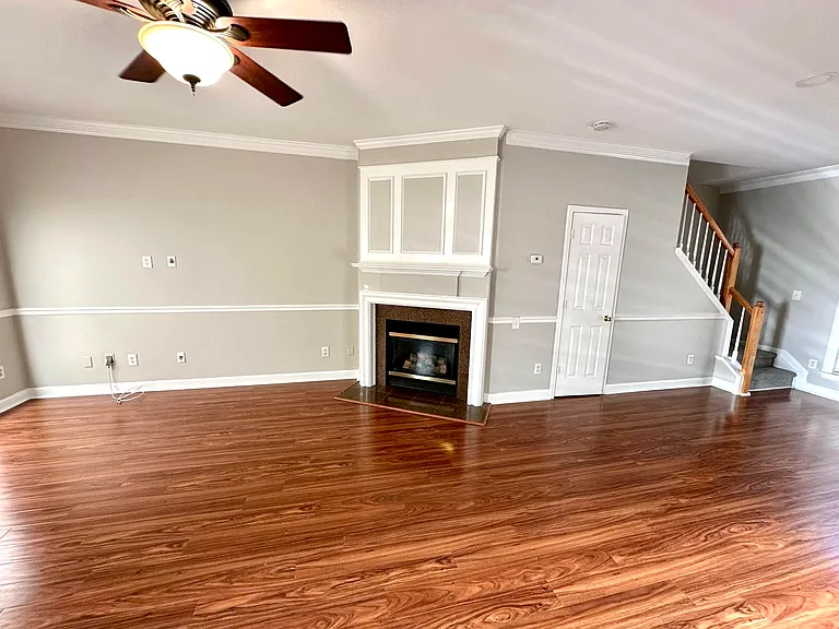 2125 McKenzie Creek Dr — Photo 8