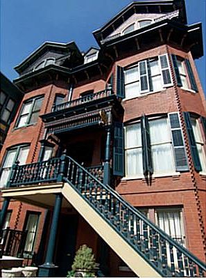 2nd image of 126 E Oglethorpe Ave