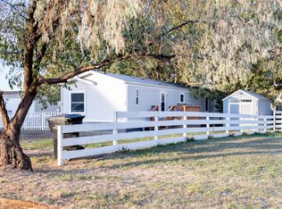 309 11th St SE, Watford City, ND 58854