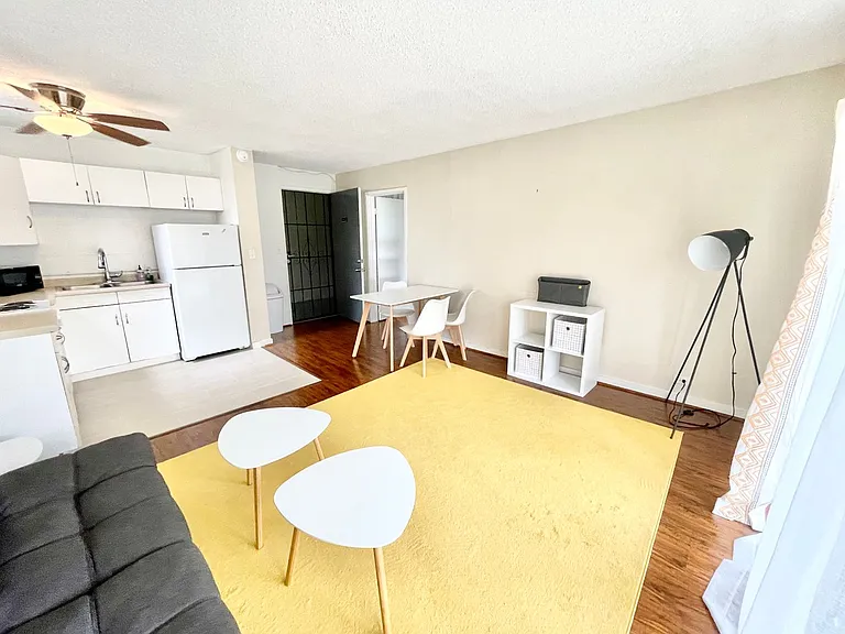 1914 University Ave #202 — Photo 5