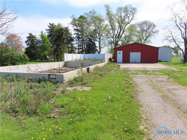 10657 Farmer Mark Rd, Mark Center, OH 43536