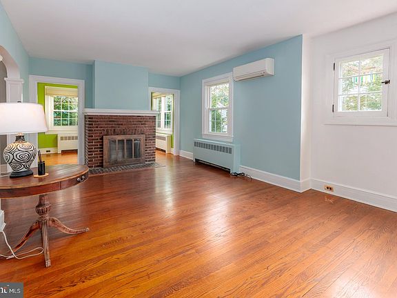 5th image of 114 Belvedere Ave
