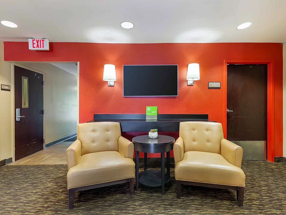 Lobby and Guest Check-in