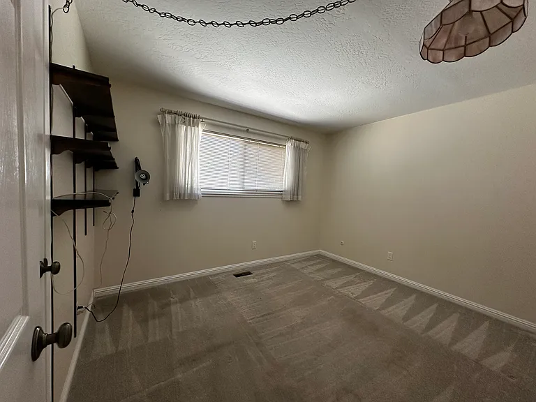 2035 Dorsch Rd — Photo 32
