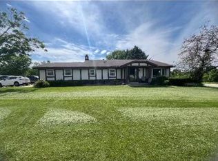 7901 S 60th St, Franklin, WI 53132