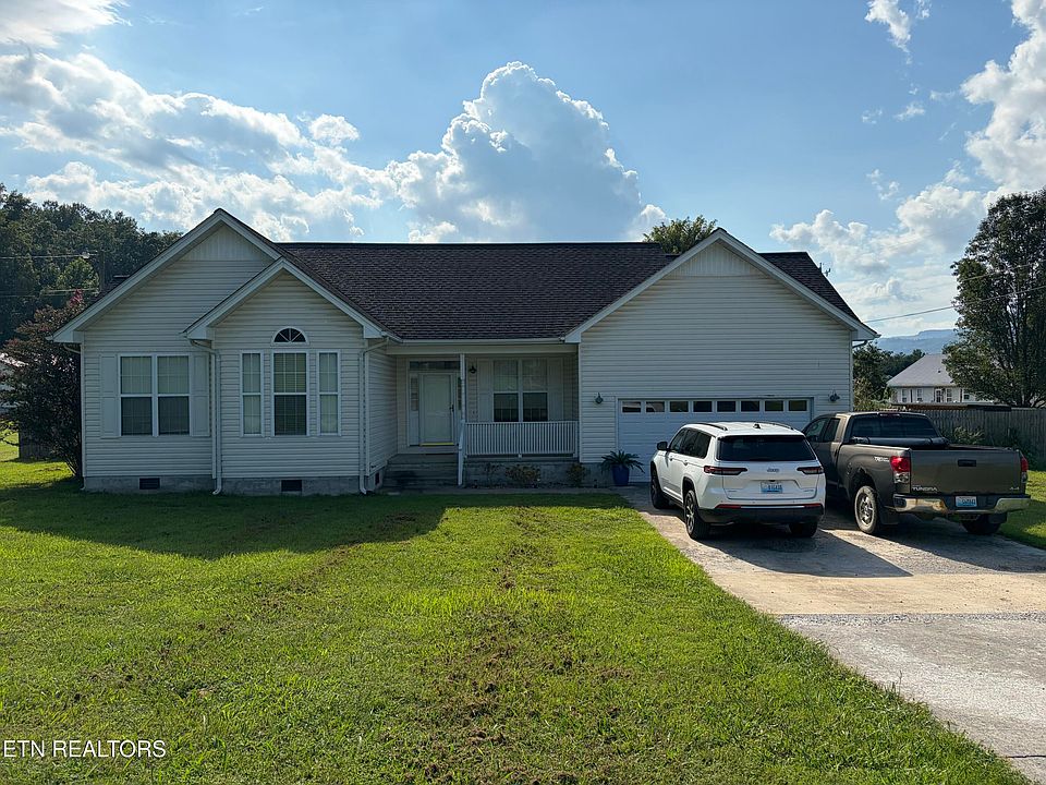 1st image of 800 S 28th St