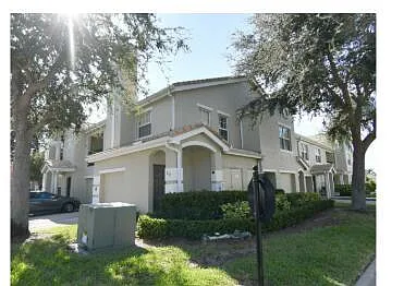 146 SW Peacock Blvd #24 Photo 1