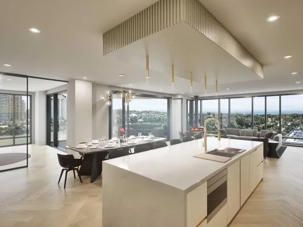 100 S 10a St NW #801, Calgary, AB T2N 4T3