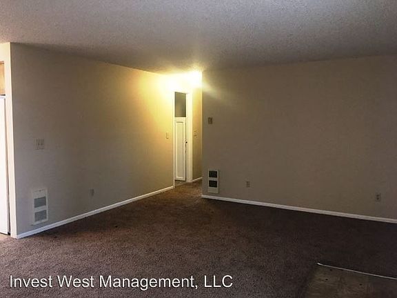 3rd image of 14304 NE 14th Cir